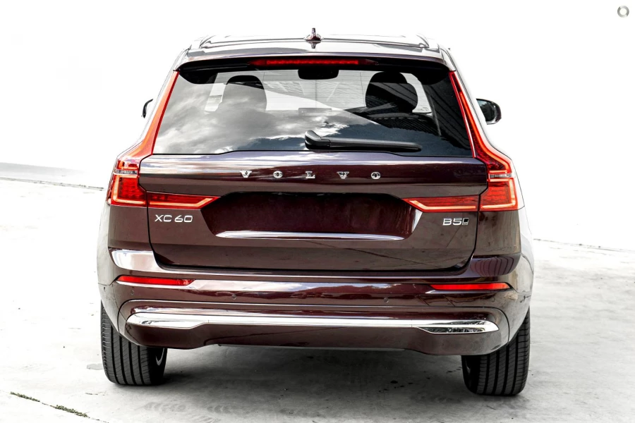 2026 Volvo XC60 UZ Plus B5 Bright SUV Image 3