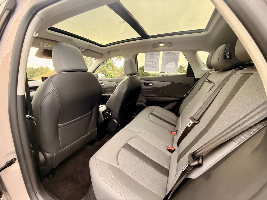 2026 MG MGS5 EV ZS3EM Essence 49 SUV Image 13