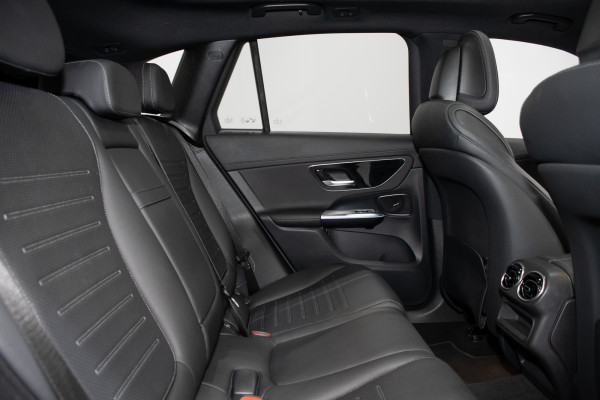2023 Mercedes-Benz GLC-Class GLC300 SUV image 3