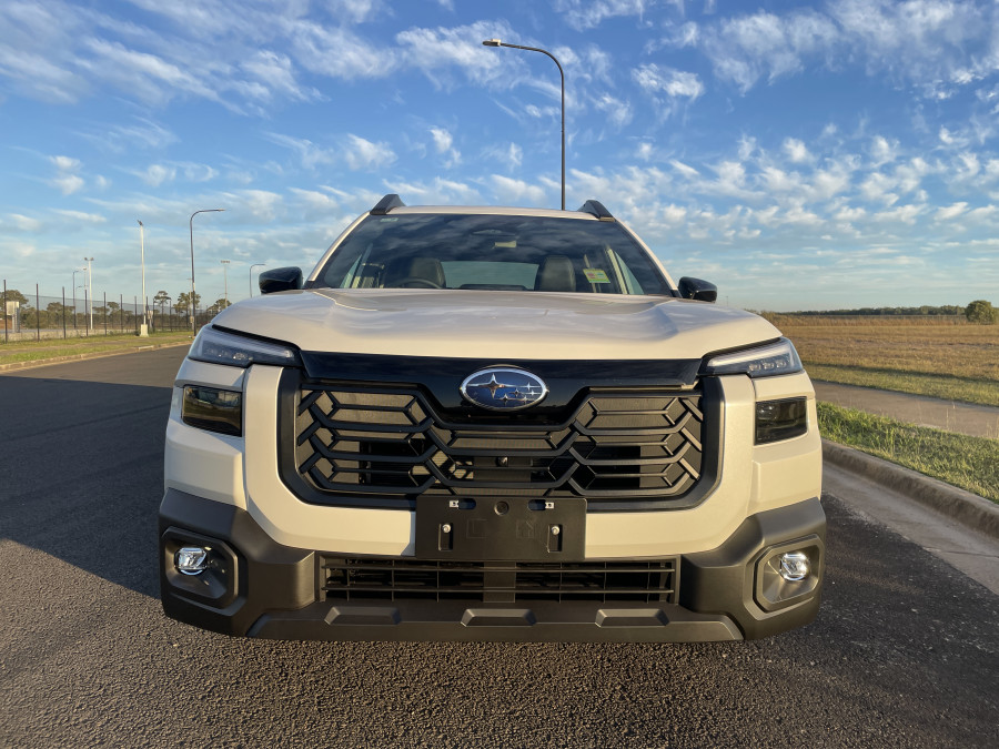 2026 Subaru Outback  7GEN AWD Premium Special Edition SUV Image 3