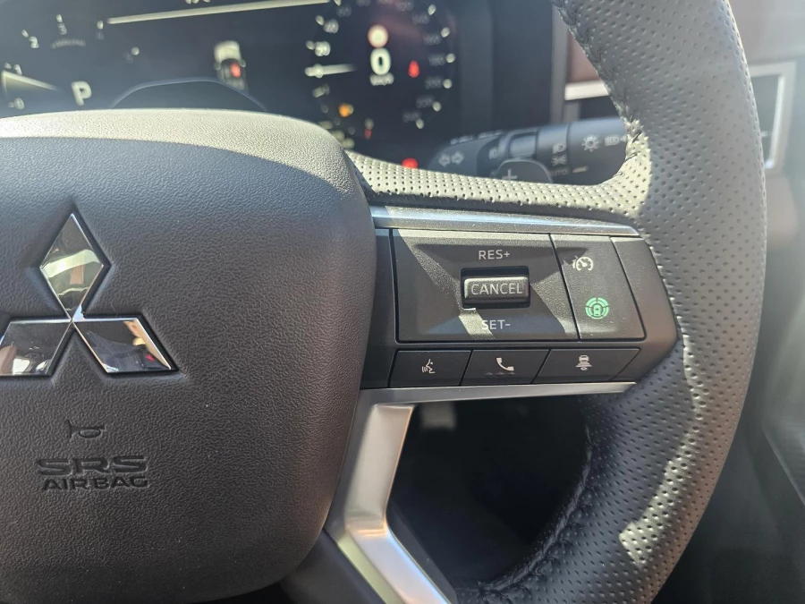 2025 Mitsubishi Outlander ZM Exceed Tourer SUV Image 27