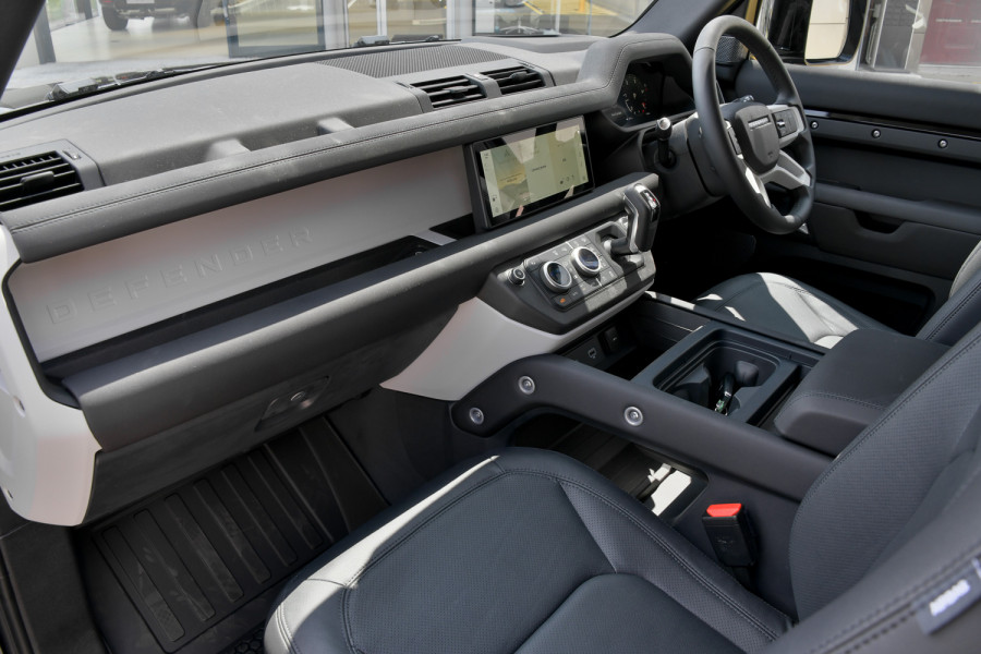2024 Land Rover Defender L663 110 Hard Top S SUV