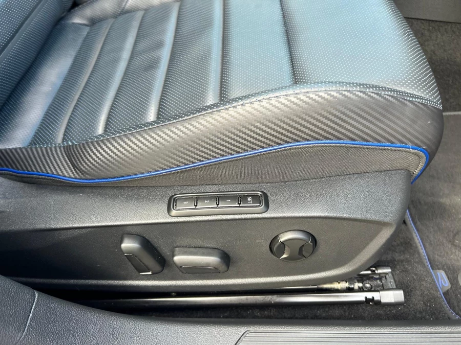 2022 MY22.5 Volkswagen Golf 8 R Hatch Image 34