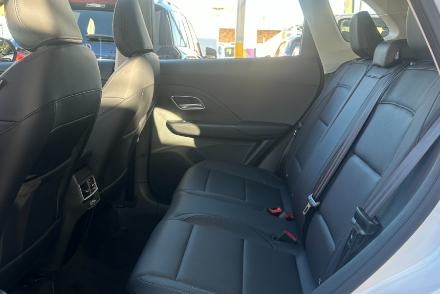 2025 MG ZS ZS32 Essence SUV Image 11