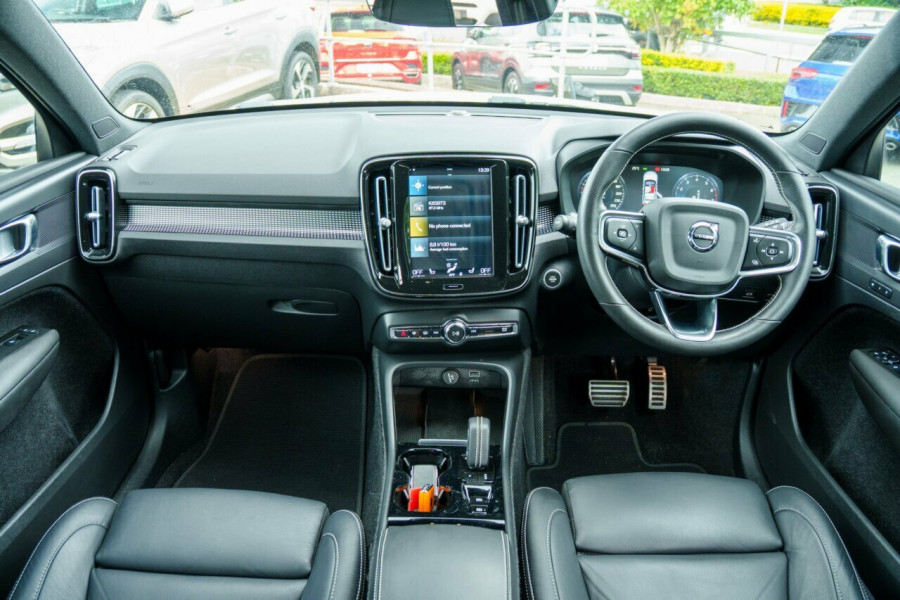2021 Volvo XC40 XZ T5 R-Design SUV Image 18