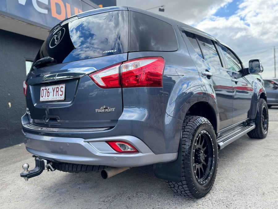 2018 Isuzu MU-X LS-U SUV Image 6