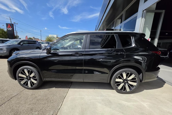 2026 MY25 Mitsubishi Outlander ZM Aspire SUV Image 2