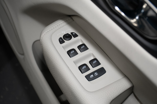 2020 Volvo XC60 UZ D4 Inscription SUV Image 12