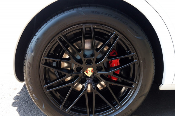 2024 Porsche Cayenne 9YA II GTS SUV Image 16