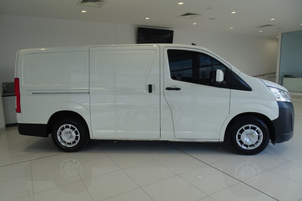 2020 Toyota Hiace GDH300R Van Image 5