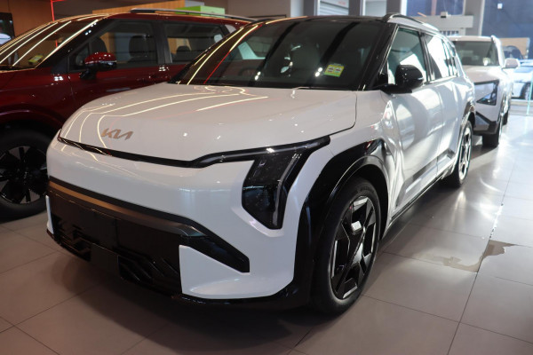 2026 MY27 Kia EV3 SV GT-Line SUV Image 4