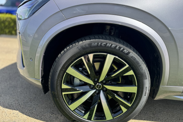 2025 MY26 Volvo XC90 L Series Plus B5 Bright SUV Image 8