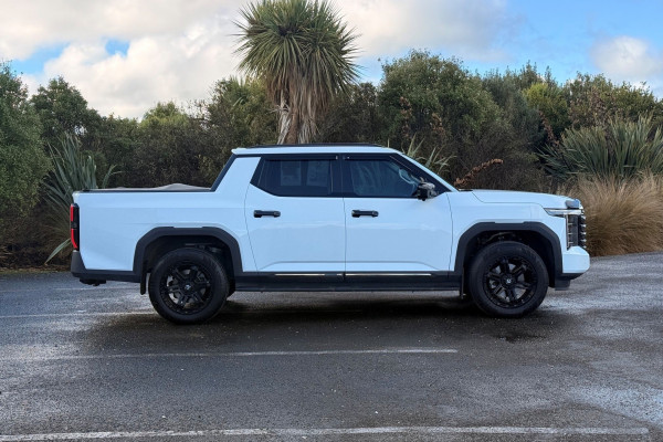 2025 MG U9 EKK1C Explore Pro Ute Image 2