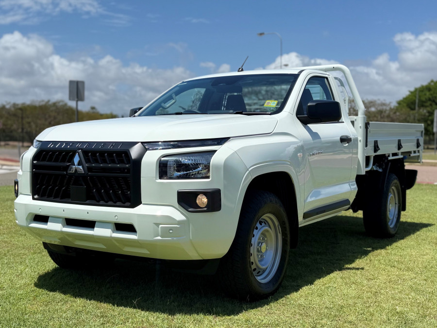 2026 Mitsubishi Triton MV  GLX Cab Chassis Image 3
