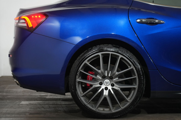 2021 Maserati Ghibli Sedan Image 6