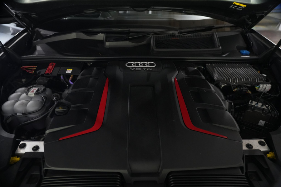 2021 Audi SQ8 F1 TDI SUV Image 35
