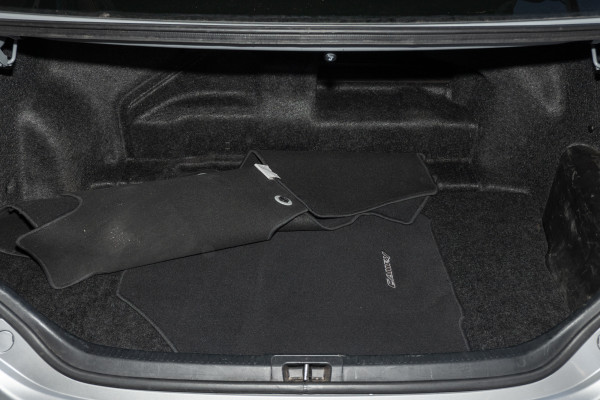 2013 Toyota Camry Hybrid AVV50R HL Sedan Image 17