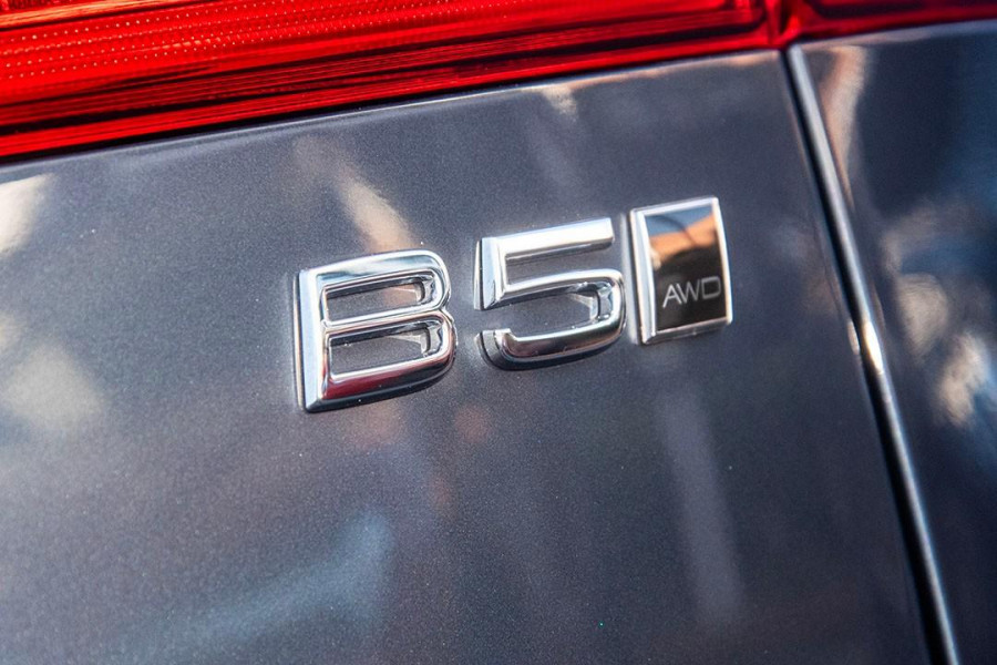 2024 MY25 Volvo XC60 UZ Plus B5 SUV Image 12