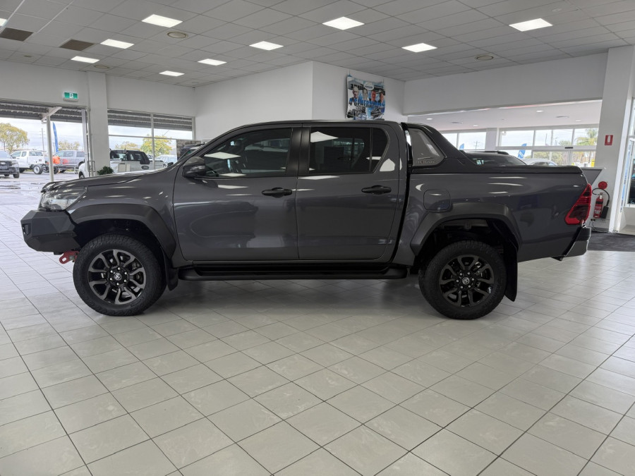 2024 Toyota HiLux GUN126R Rogue 48V Ute Image 4