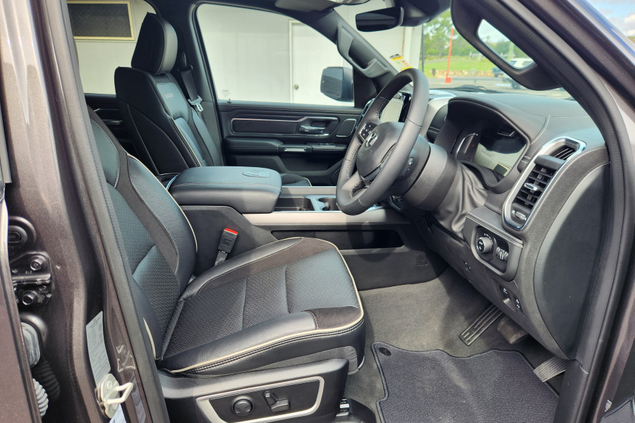 2023 Ram 1500 DT Laramie Ute Image 13