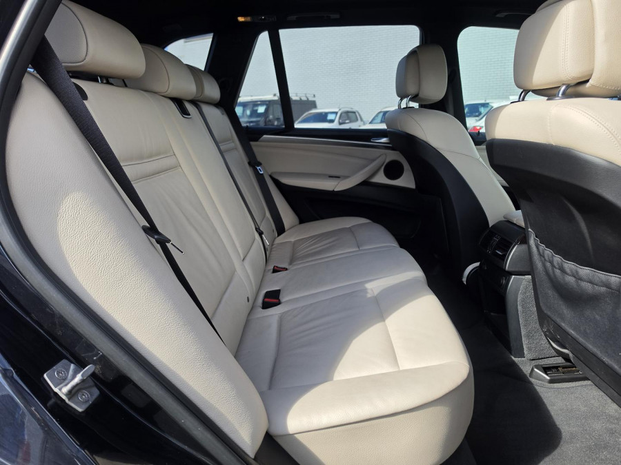 2012 BMW X5 E70 xDrive30d SUV Image 15