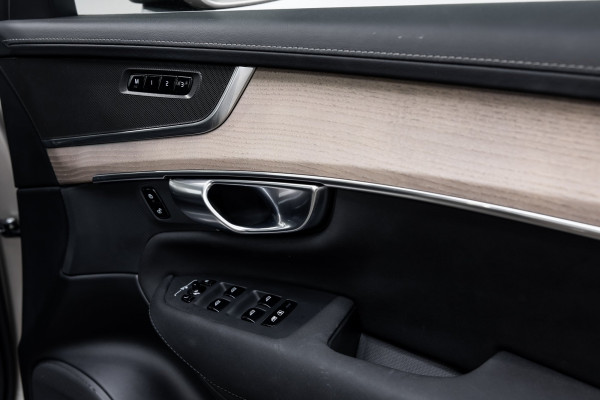 2025 Volvo XC90 L Series B5 Plus 2.0Pmht SUV Image 10