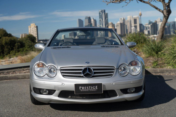 2003 Mercedes-Benz SL 55 AMG Convertible Image 2