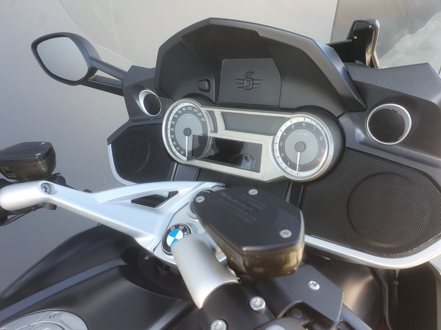 2015 BMW K 1600 GT Motorcycle Image 16