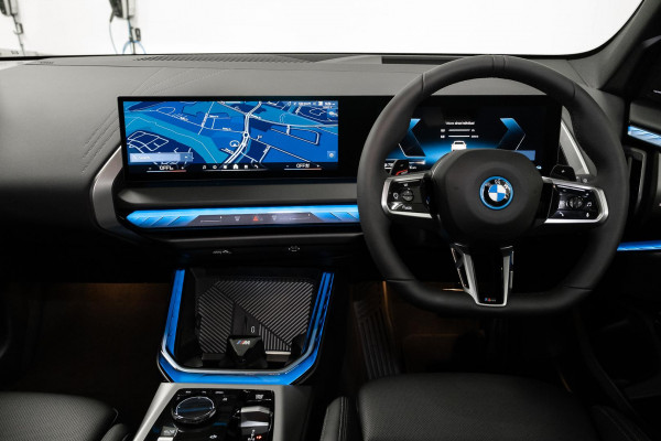 2026 BMW X3 G45 30e xDrive SUV image 8