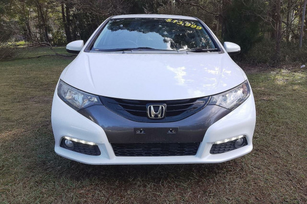 2012 Honda Civic 9th Gen VTi-L Hatch Image 2