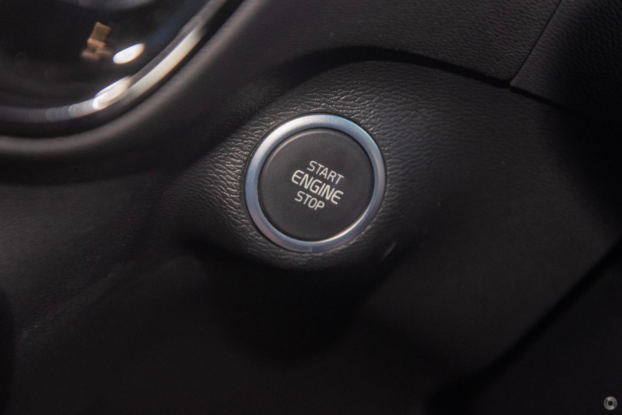 2026 Volvo XC40 XZ Plus B4 SUV Image 12