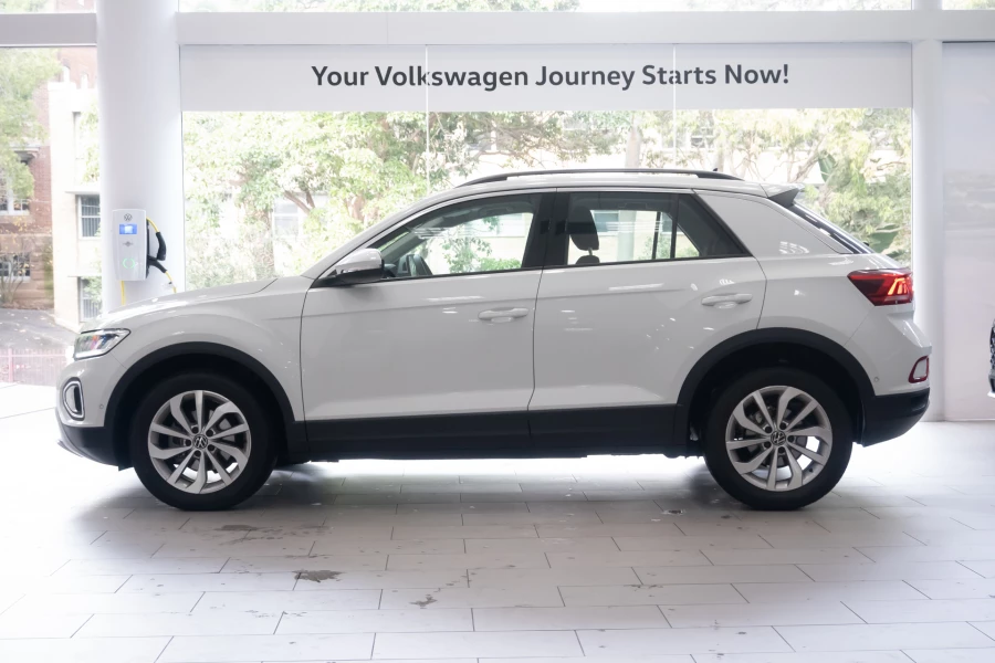 2025 Volkswagen T-Roc D11 CityLife SUV Image 2