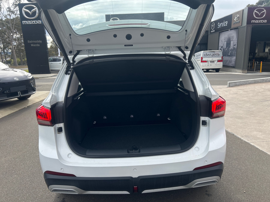 2026 MY26.5 MG ZS MGNZSHEVESSEB Essence Hybrid+ SUV Image 3