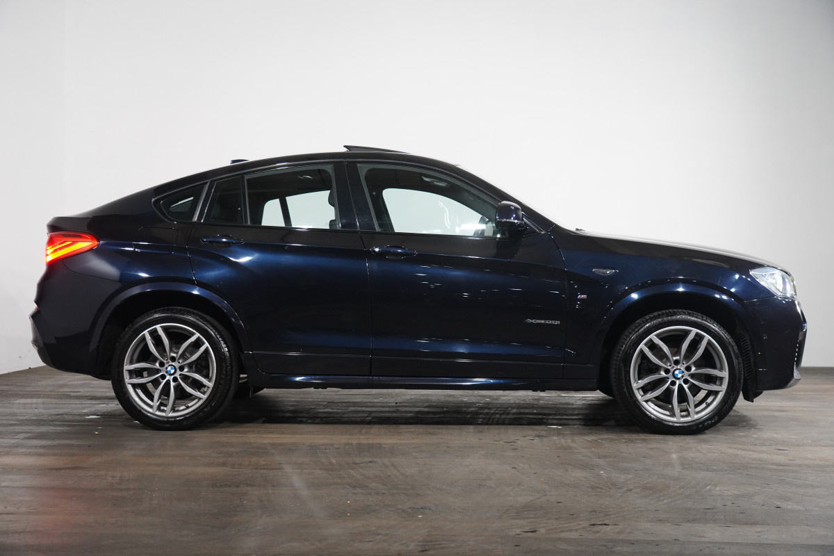 2017 BMW X4 Xdrive 20i Coupe Image 4