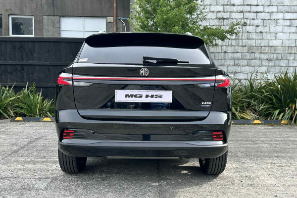 2026 MG HS Plug-in Hybrid Essence SUV Image 4
