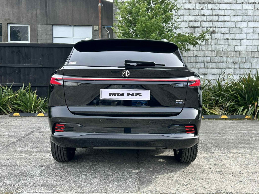 2026 MG HS Plug-in Hybrid Essence SUV Image 4