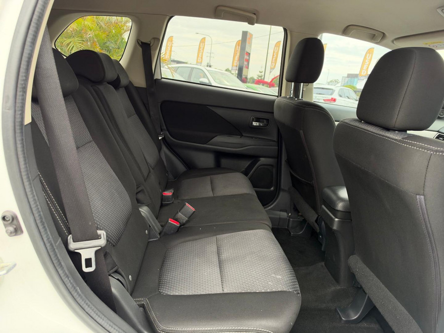 2016 MY17 Mitsubishi Outlander ZK LS Safety Pack SUV Image 22