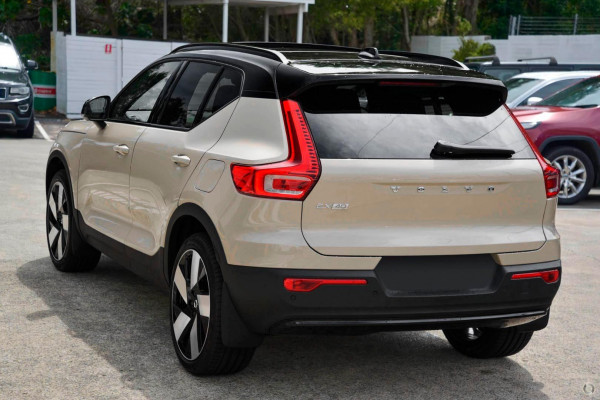 2026 MY27 Volvo EX40  Ultra Twin Motor Performance SUV Image 5