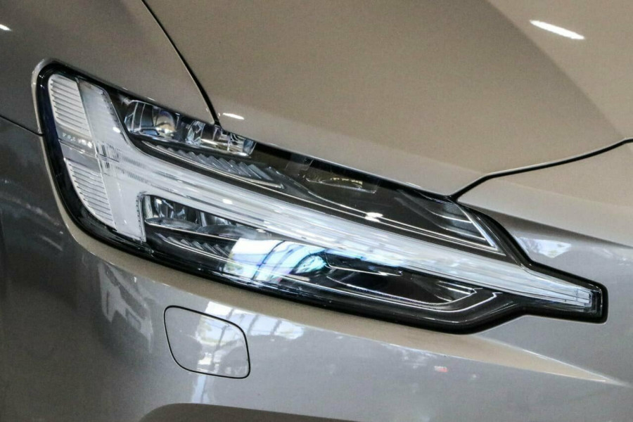 2019 MY20 Volvo V60 Z Series MY20 T5 Geartronic AWD Inscription Wagon Image 10