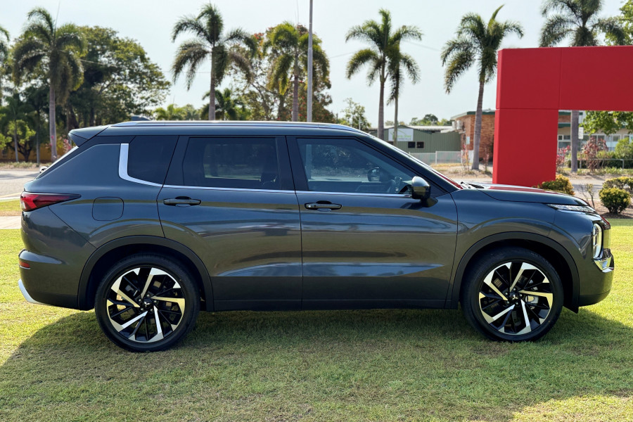 2024 Mitsubishi Outlander ZM Aspire SUV Image 9