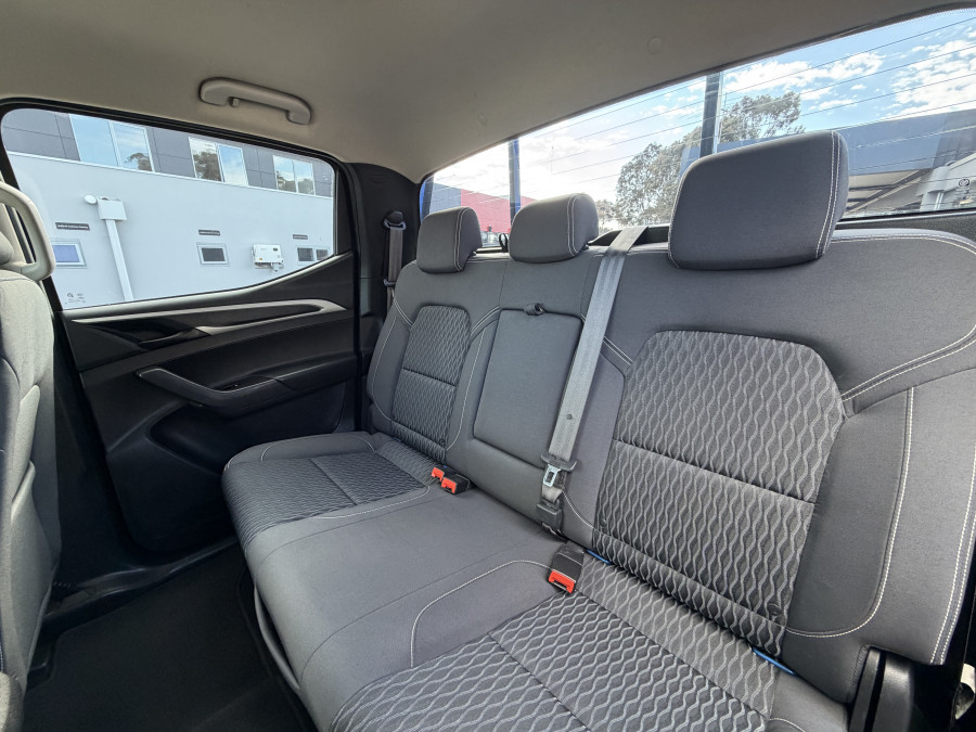 2018 LDV T60 SK8C PRO Ute Image 14