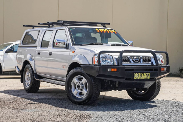 Nissan Navara ST-R D2