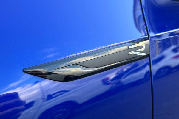 2022 MY22.5 Volkswagen Golf 8 R Hatch Image 7