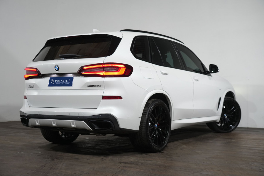 2022 BMW X5 xDrive30d SUV Image 7