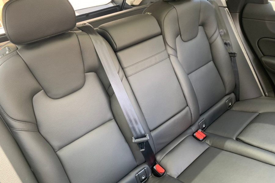 2020 Volvo XC60 UZ D4 Inscription Suv Image 15