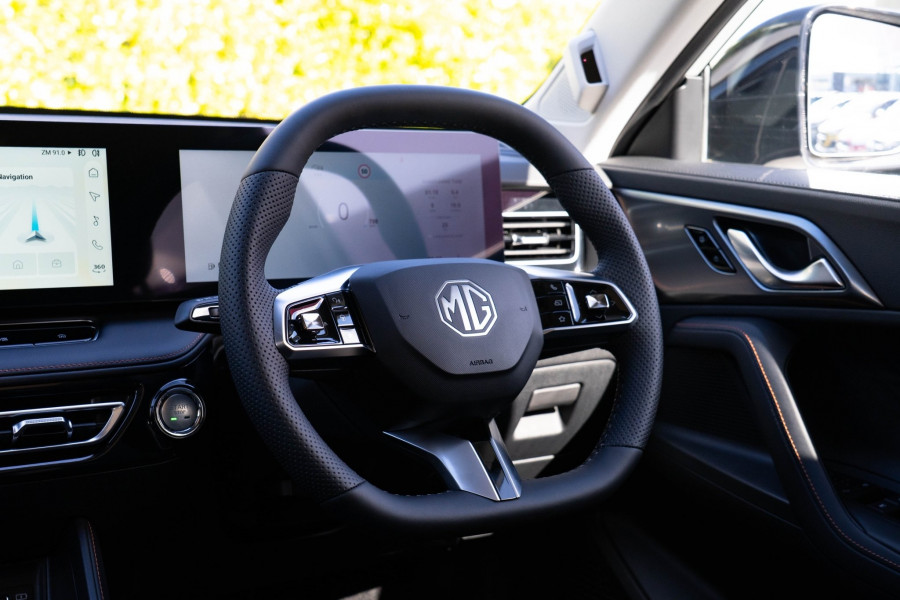 2026 MG HS Essence SUV Image 18
