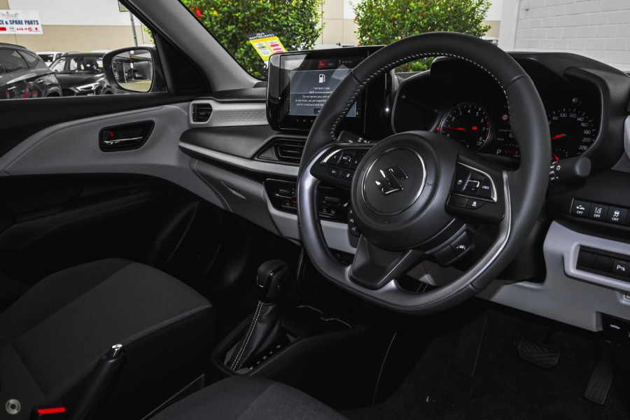 2025 Suzuki Swift UZ Hybrid Plus Hatch Image 17