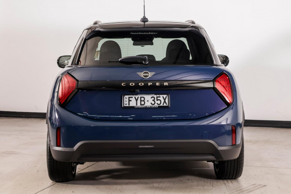 2025 MINI Cooper F65 C Favoured Hatch image 5