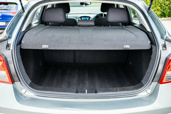 2014 Holden Cruze JH Series II Equipe Hatch Image 8