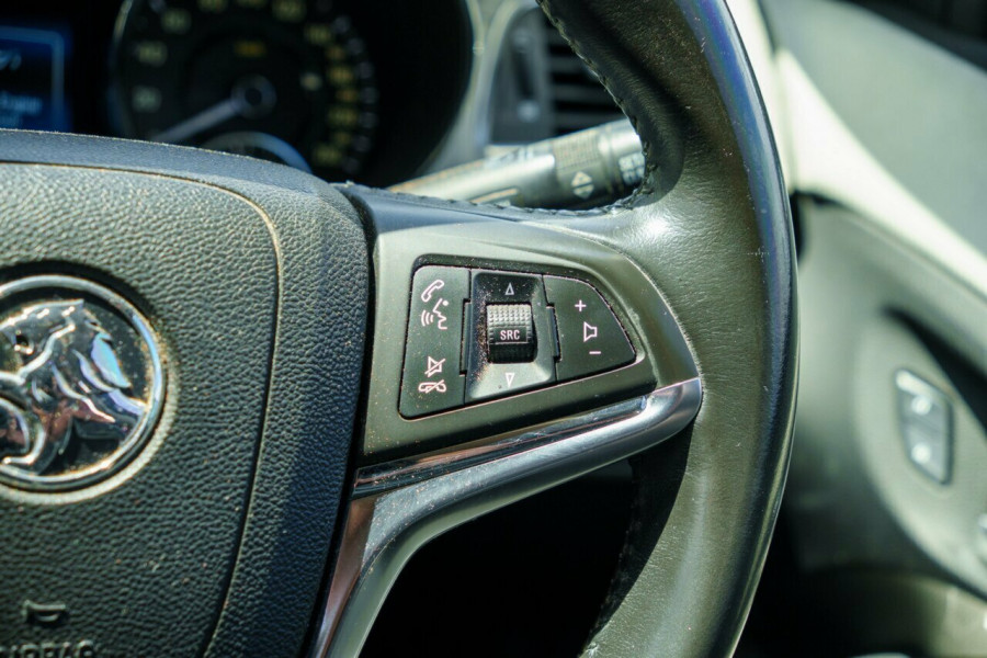 2014 Holden Calais VF V Sedan Image 11